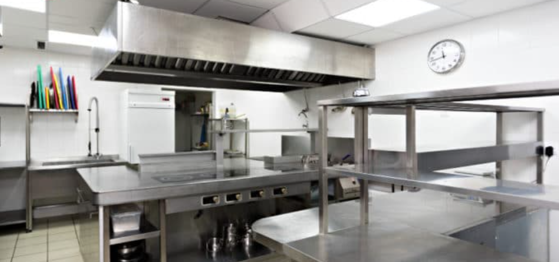 Normas de seguridad y almacenaje en cocinas de restaurante