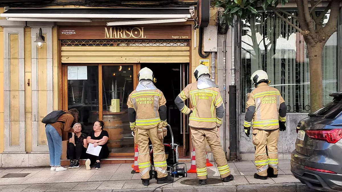 Alarma en Oviedo: Incendio en una cocina de bar reabre el debate