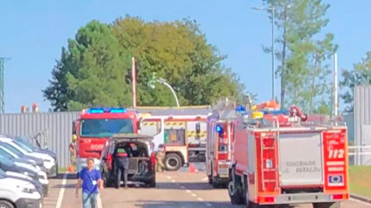 Arde un almacén de baterías de litio en el CTAG de O Porriño