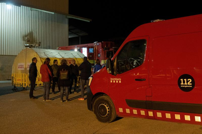 Tragedia en Lleida: un hombre pierde la vida en el incendio de un edificio-Una noche marcada por el fuego y la desesperación.