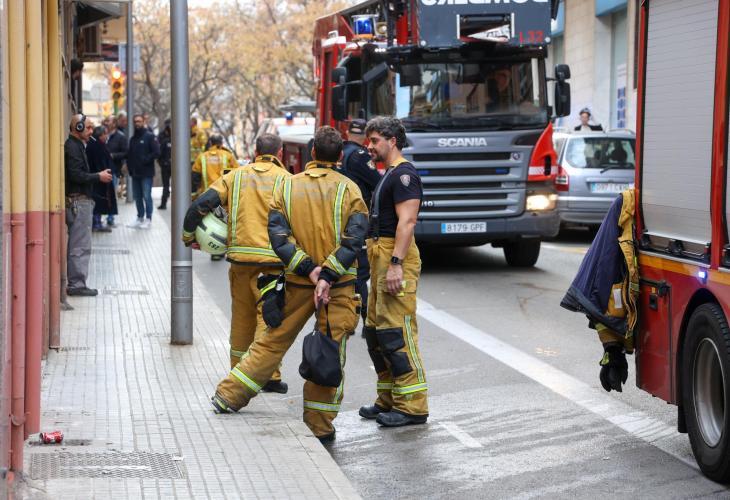 Susto en Es Fortí: un incendio desata la alarma entre los vecinos