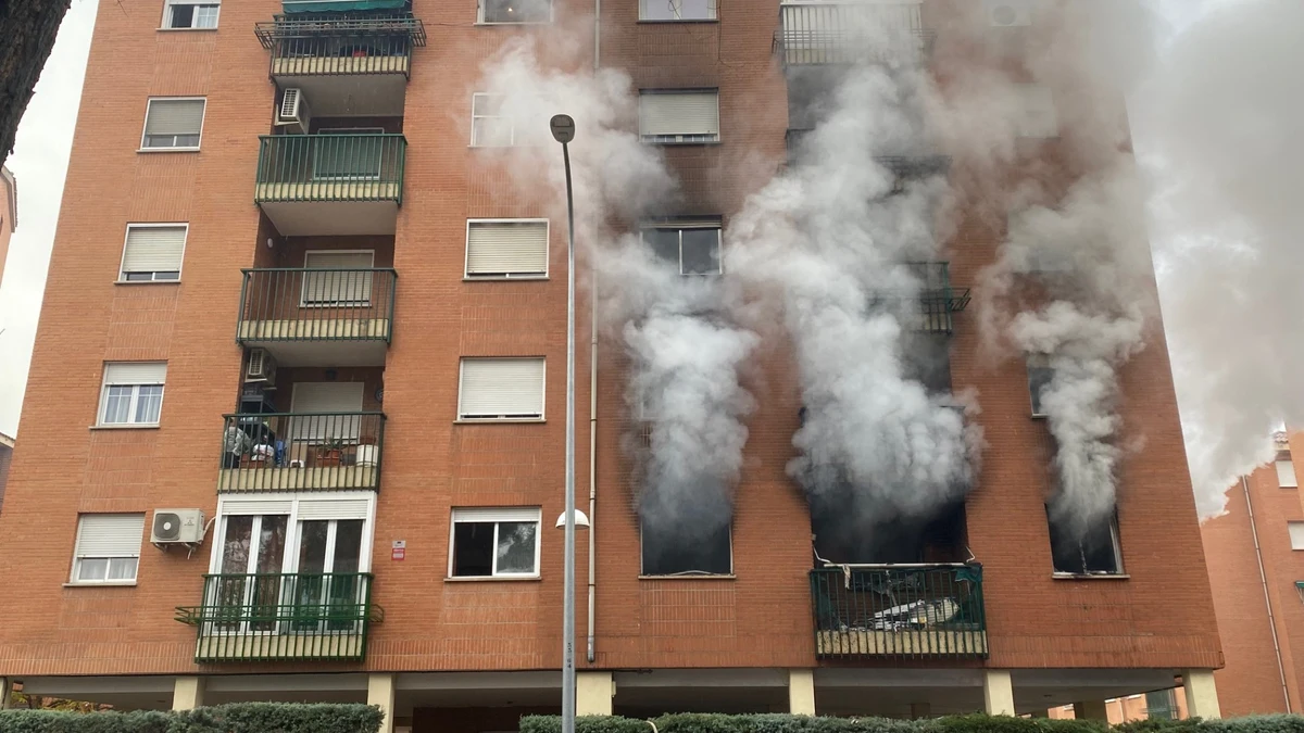 Explosión de gas en Toledo: un incendio que pone en evidencia la urgencia de fortalecer la seguridad en viviendas. Un incidente que obliga a replantear la prevención en los hogares.