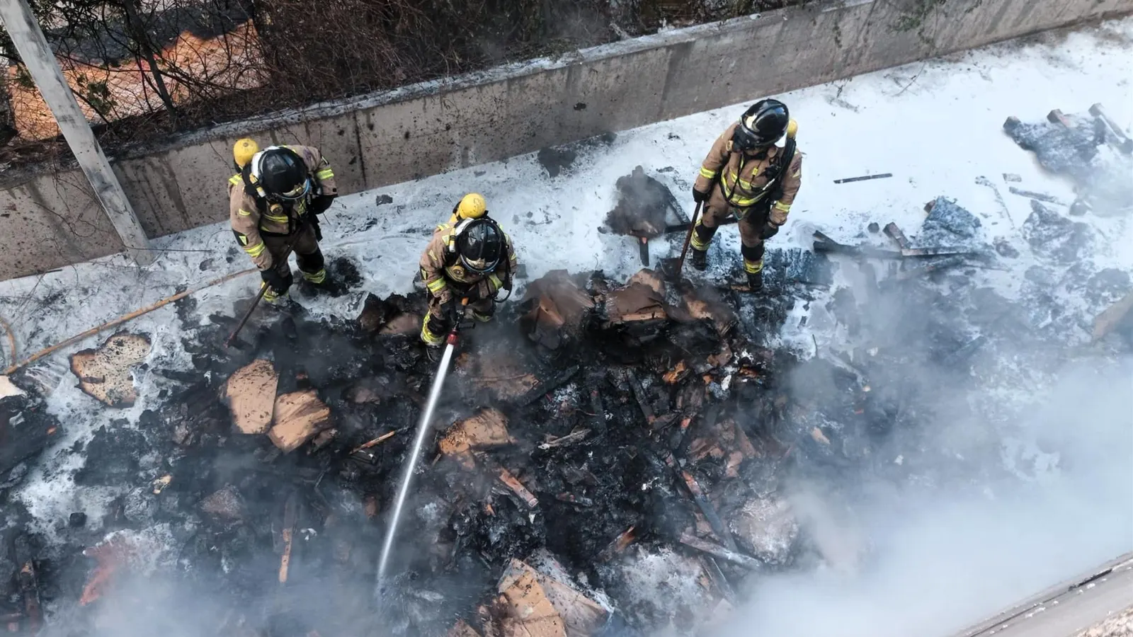 Incendio controlado en un polígono industrial de Yecla: una llamada de atención a la prevención. Un suceso que volvió a poner a prueba