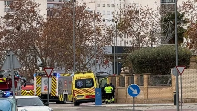 Los Bomberos de Huesca sofocan un aviso por humo en la lavandería de una residencia