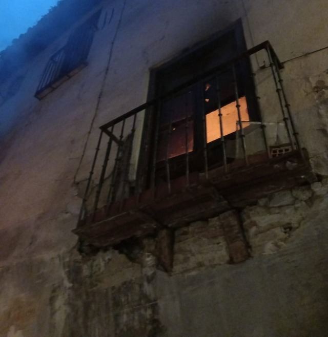 Incendio en una vivienda ocupada de Toledo deja un herido leve y el inmueble precintado