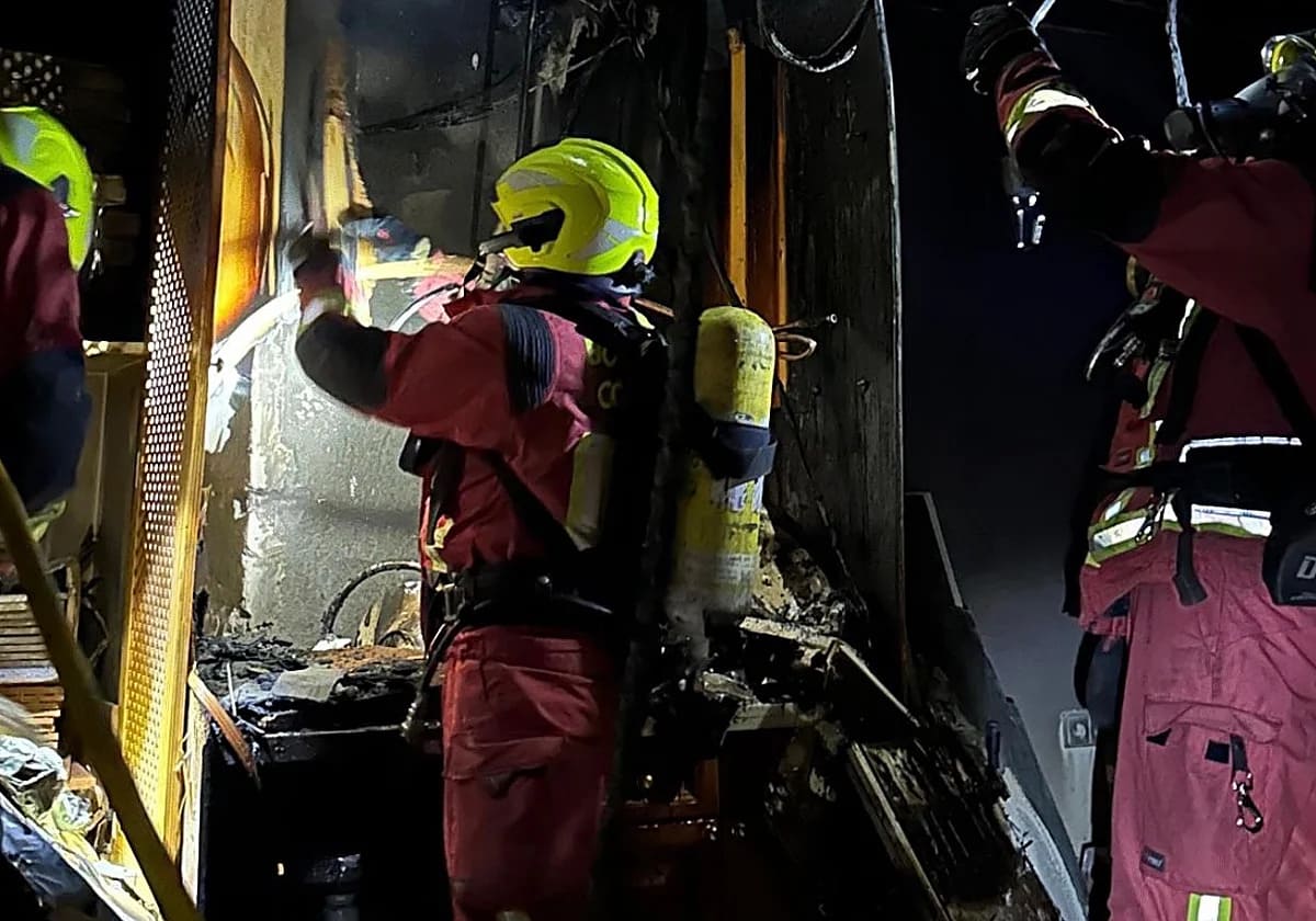 Incendio nocturno en un establecimiento hostelero del centro histórico cordobés