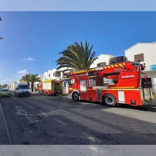 Cocina de restaurante del Deiland se incendia: bomberos actúan