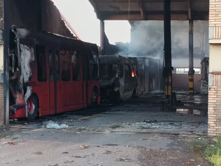 Madrid refuerza a Burgos con 20 autobuses tras el incendio que paralizó su flota urbana