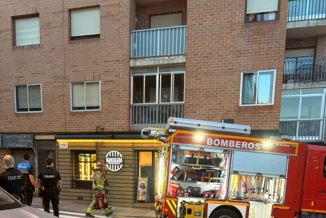 Una trabajadora herida tras un incendio en un restaurante de Soria que sembró alarma en plena noche