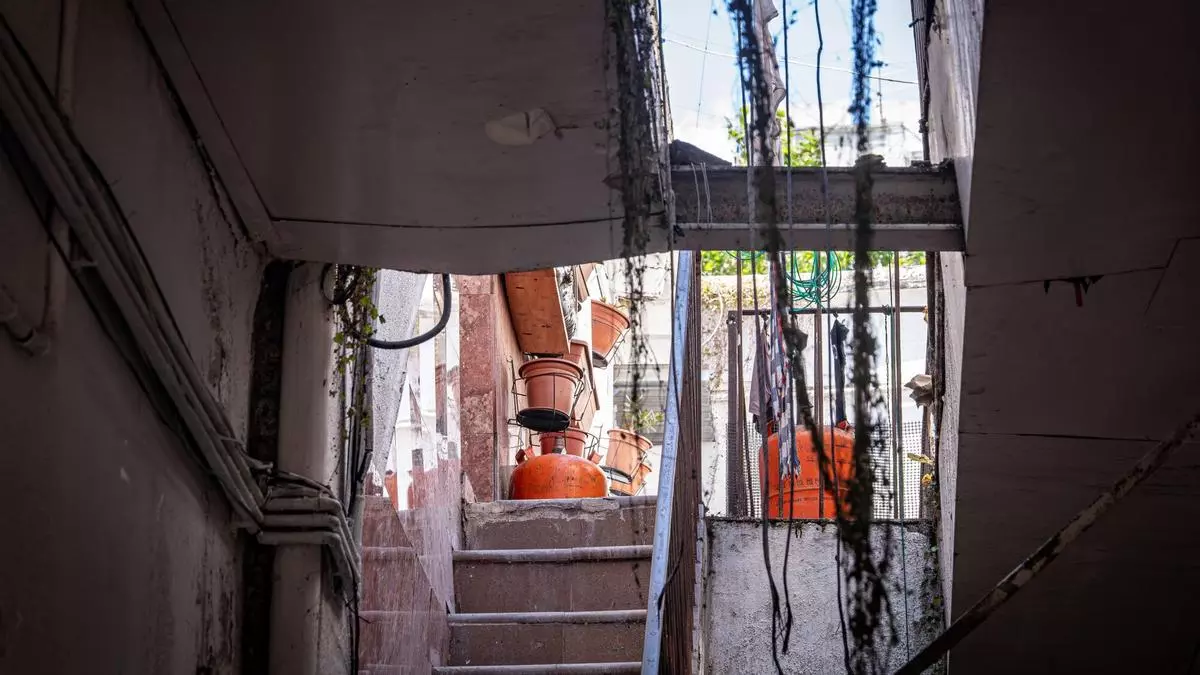 Explosión en el Poblenou: el edificio de la calle Venero no corre riesgo de colapso, pero necesitará obras de estabilización