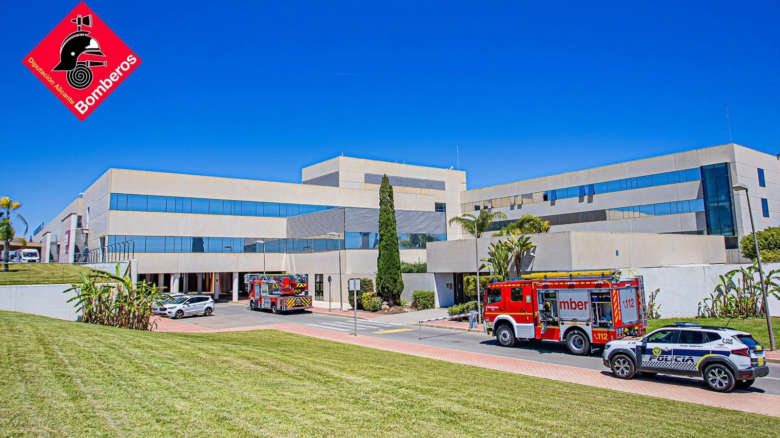 Un incendio en el Hospital de Torrevieja obliga a evacuar pacientes tras una explosión con oxígeno en plena planta sanitaria