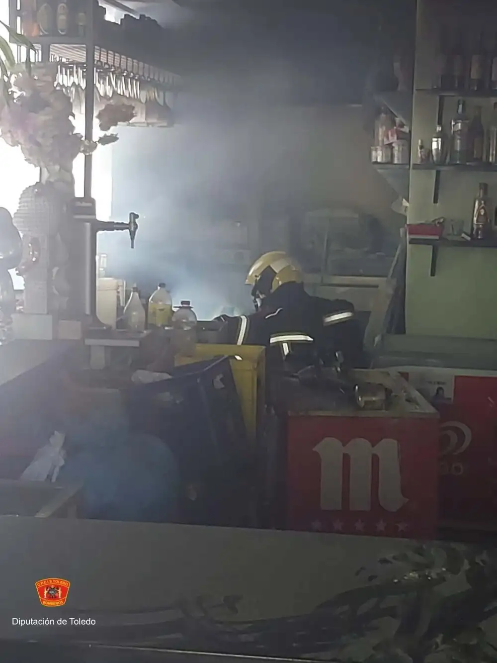 Rápida actuación de los servicios de emergencia tras un fuego registrado en un conocido restaurante de la Alameda