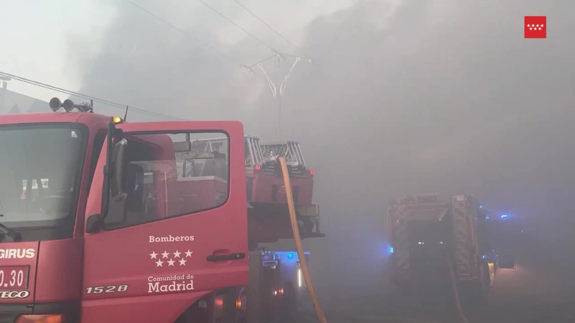 Incendio en nave industrial de Leganés: actuación urgente de los bomberos y análisis de seguridad contra el fuego