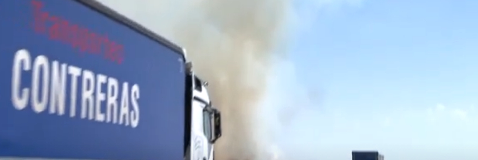 El incendio de Villafranca de Ebro queda controlado tras quemar 100 hectáreas y cortar la AP-2