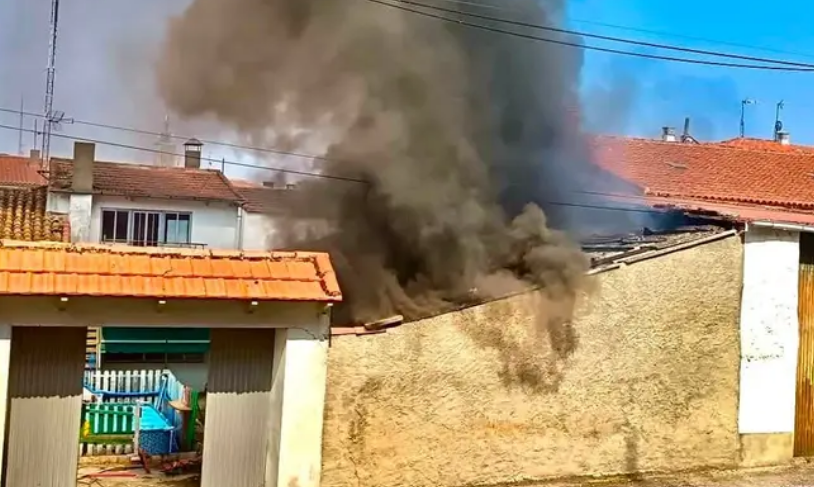Declaran un incendio en una cocina y una cochera ubicadas en Ledesma