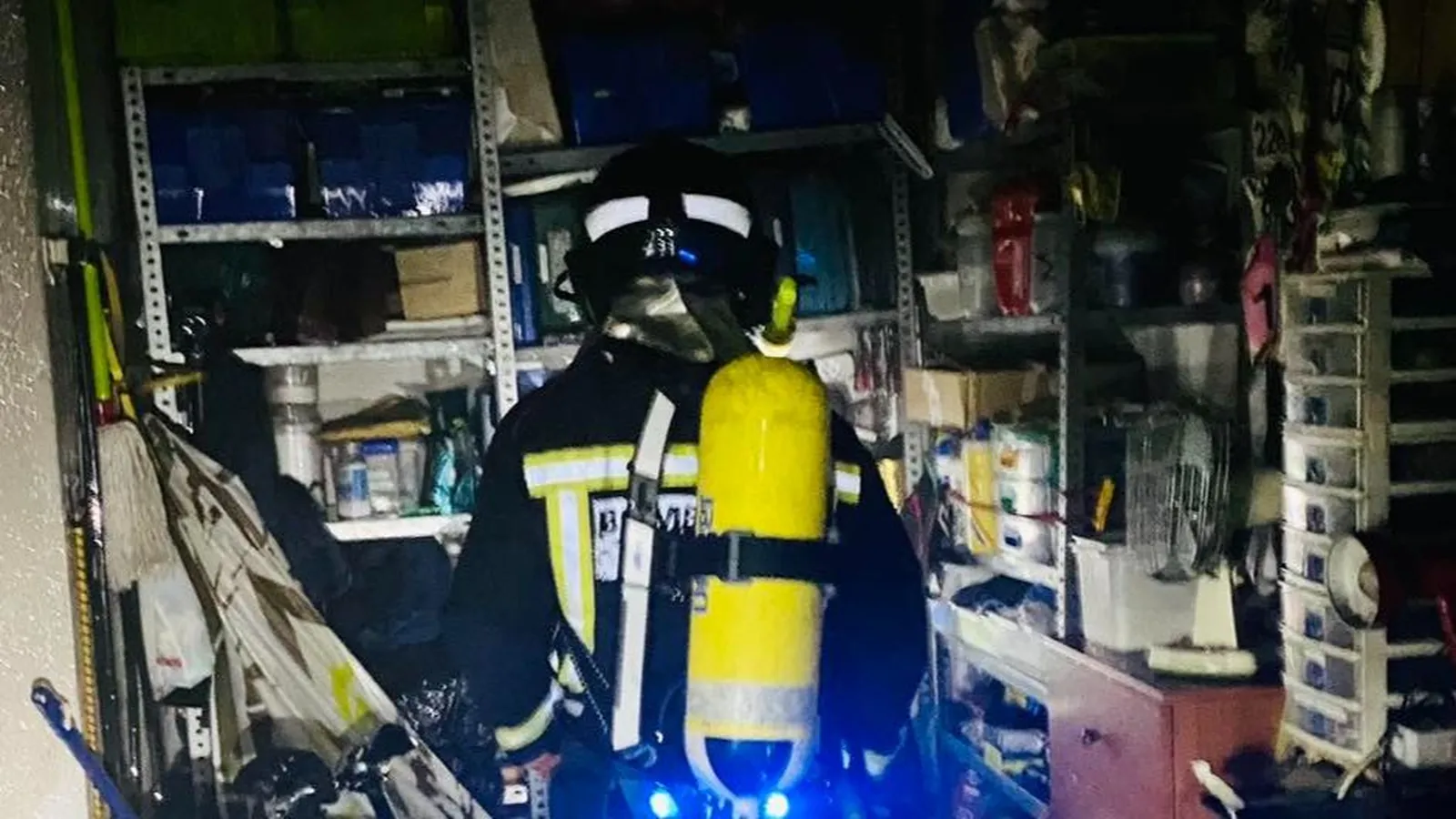Alarma en el centro de Jaén por el incendio desatado en una vivienda